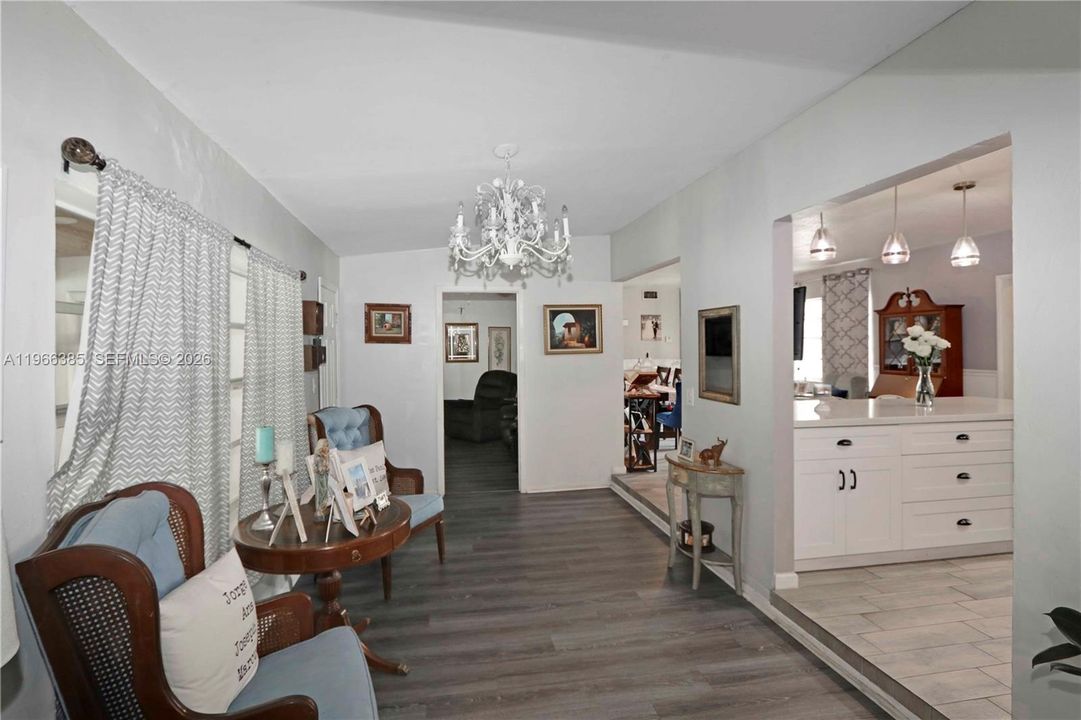 For Sale: $949,000 (5 beds, 3 baths, 3146 Square Feet)