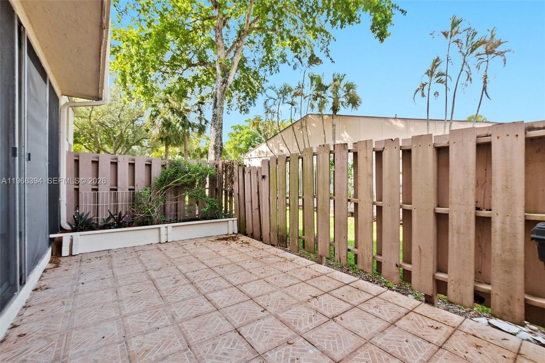 En Venta: $220,000 (3 camas, 2 baños, 1770 Pies cuadrados)