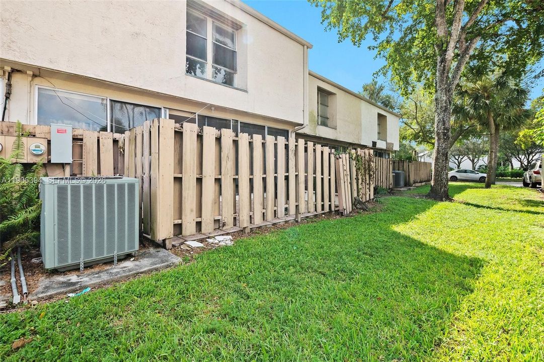 En Venta: $220,000 (3 camas, 2 baños, 1770 Pies cuadrados)