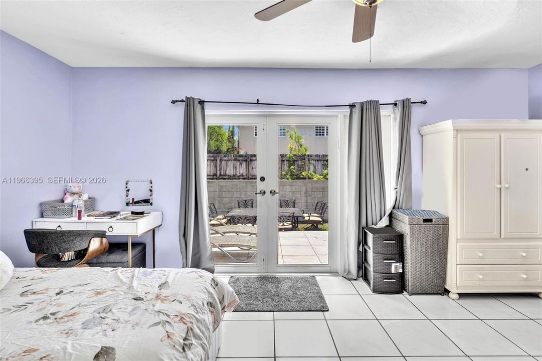 For Sale: $1,750,000 (2 beds, 2 baths, 1920 Square Feet)