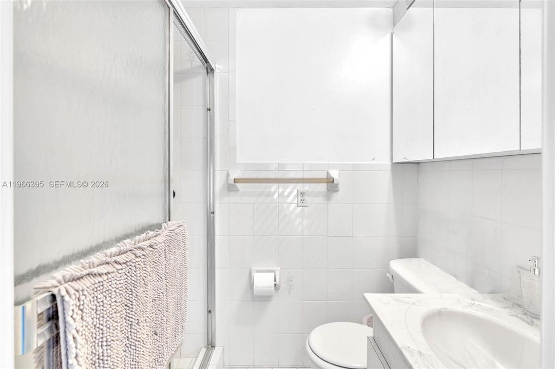 For Sale: $1,750,000 (2 beds, 2 baths, 1920 Square Feet)