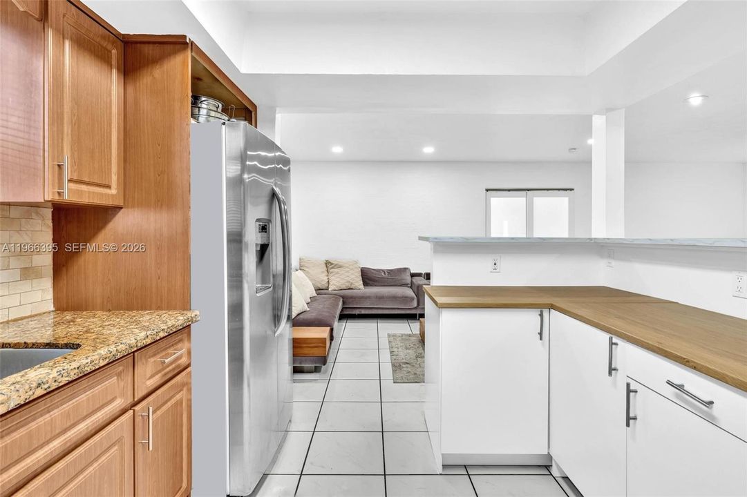 For Sale: $1,750,000 (2 beds, 2 baths, 1920 Square Feet)
