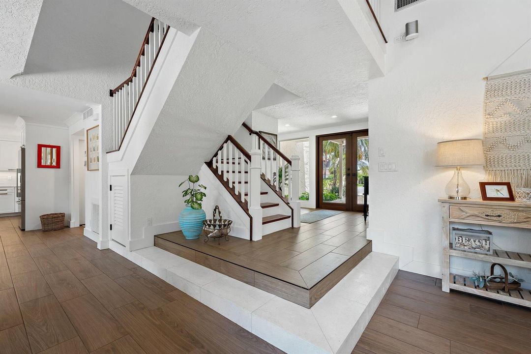 View looking to front entryway