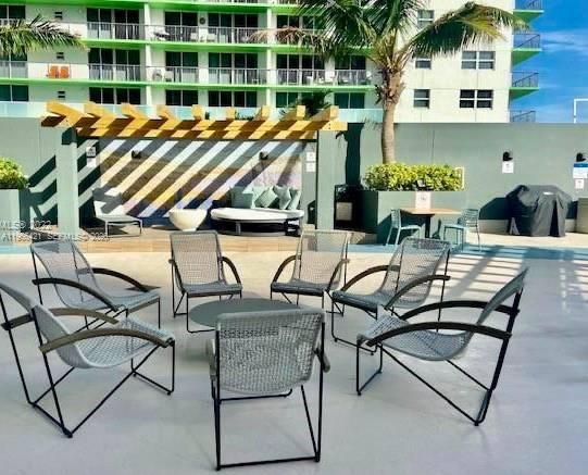En Venta: $299,000 (0 camas, 1 baños, 503 Pies cuadrados)