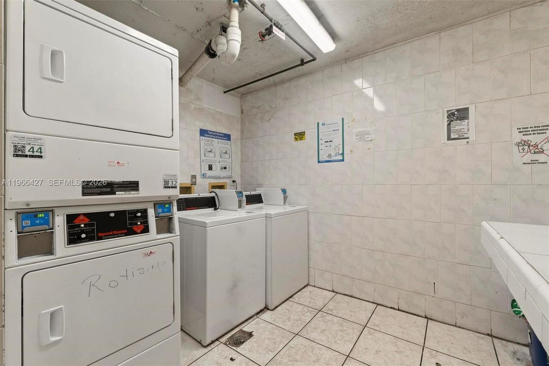 Recently Sold: $210,000 (2 beds, 1 baths, 770 Square Feet)