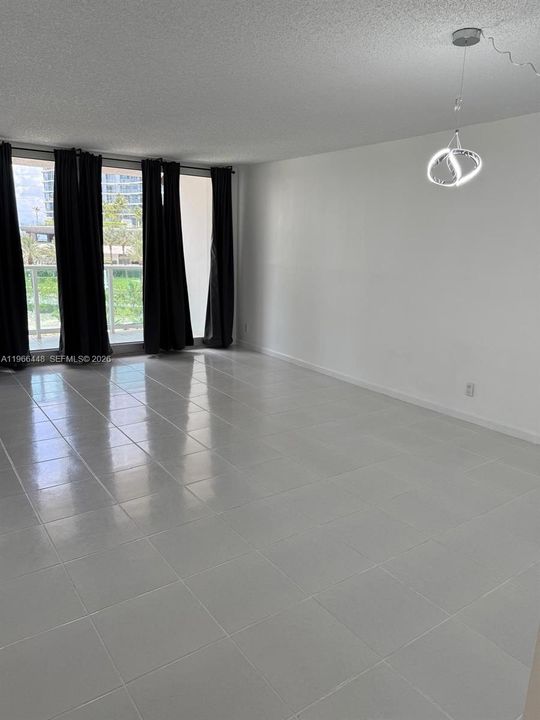 На продажу: $309,000 (1 спален, 1 ванн, 991 Квадратных фут)