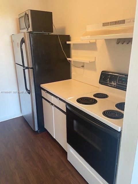 На продажу: $208,000 (1 спален, 1 ванн, 807 Квадратных фут)