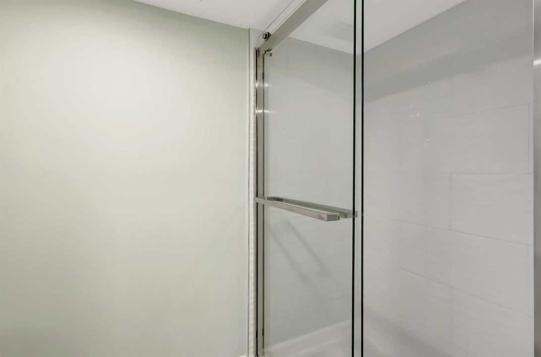 21-web-or-mls-5P1A10004