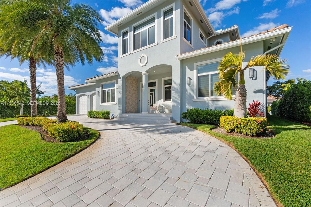 На продажу: $2,995,000 (4 спален, 4 ванн, 3336 Квадратных фут)