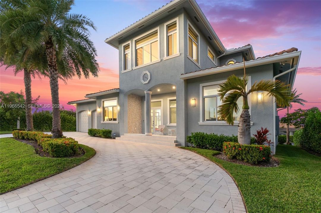 На продажу: $2,995,000 (4 спален, 4 ванн, 3336 Квадратных фут)