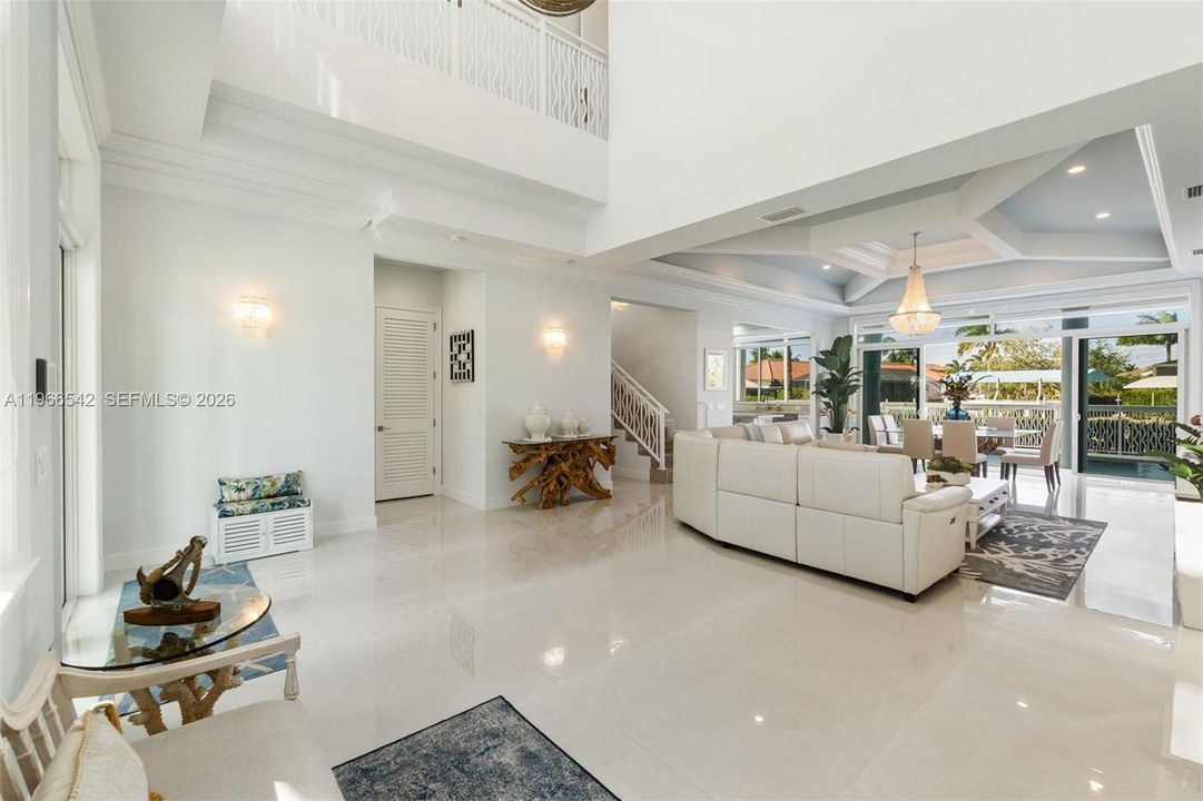 На продажу: $2,995,000 (4 спален, 4 ванн, 3336 Квадратных фут)