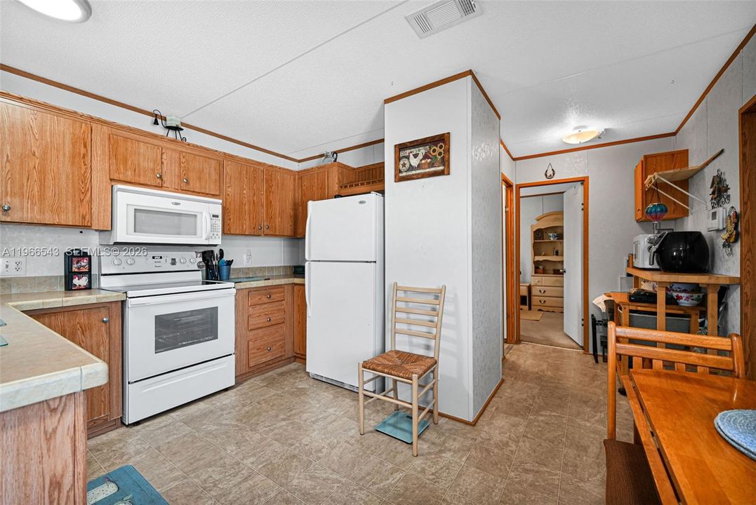 Activo con contrato: $155,000 (2 camas, 1 baños, 696 Pies cuadrados)