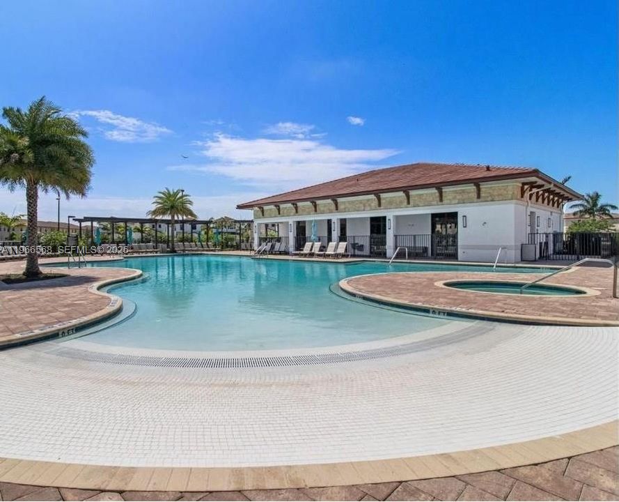 На продажу: $545,000 (3 спален, 2 ванн, 1486 Квадратных фут)