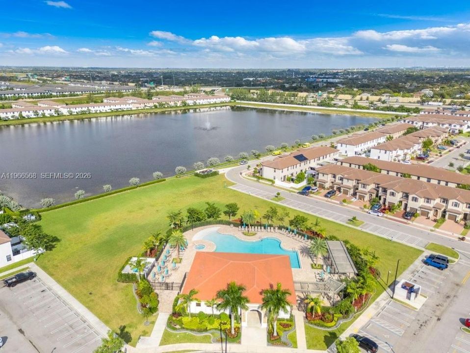 На продажу: $545,000 (3 спален, 2 ванн, 1486 Квадратных фут)