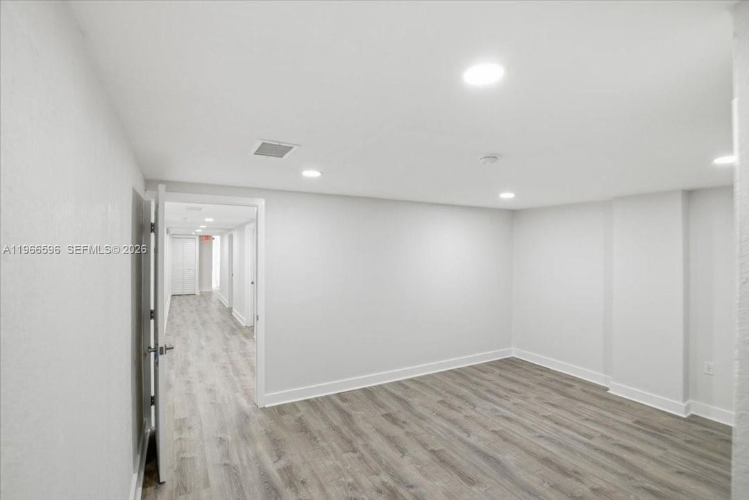 出租: $60 (0 贝兹, 0 浴室, 0 平方英尺)