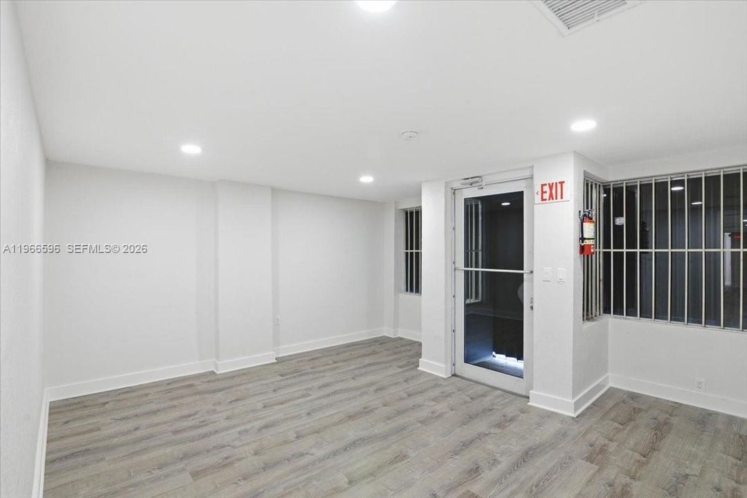 出租: $60 (0 贝兹, 0 浴室, 0 平方英尺)