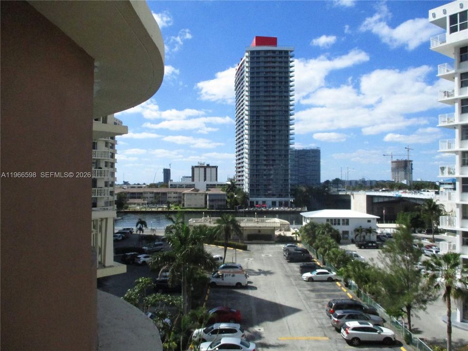 Vendido Recientemente: $149,900 (1 camas, 1 baños, 677 Pies cuadrados)