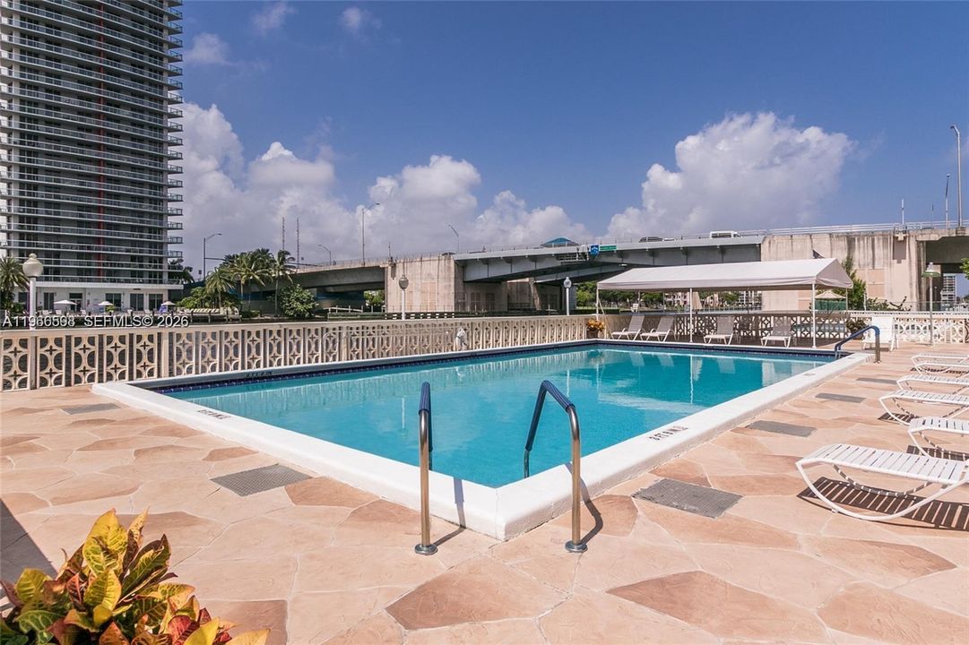 Vendido Recientemente: $149,900 (1 camas, 1 baños, 677 Pies cuadrados)