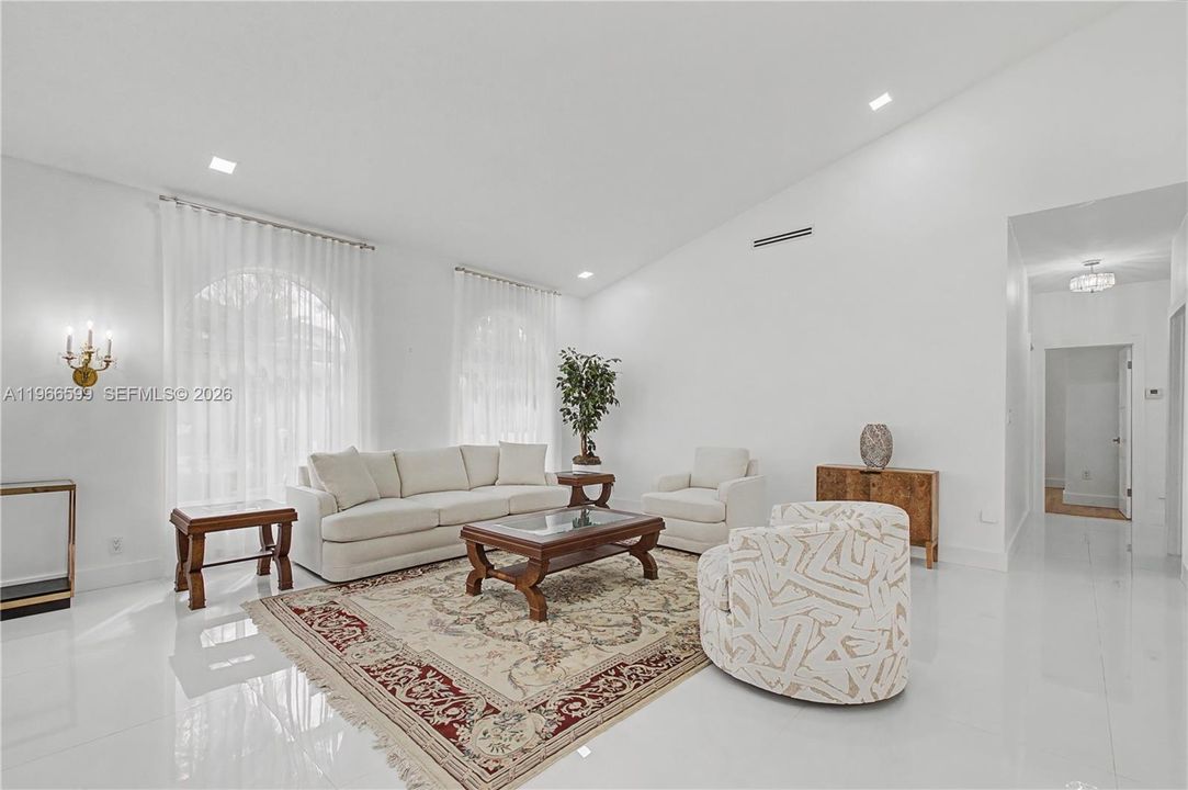For Sale: $1,500,000 (5 beds, 4 baths, 3299 Square Feet)