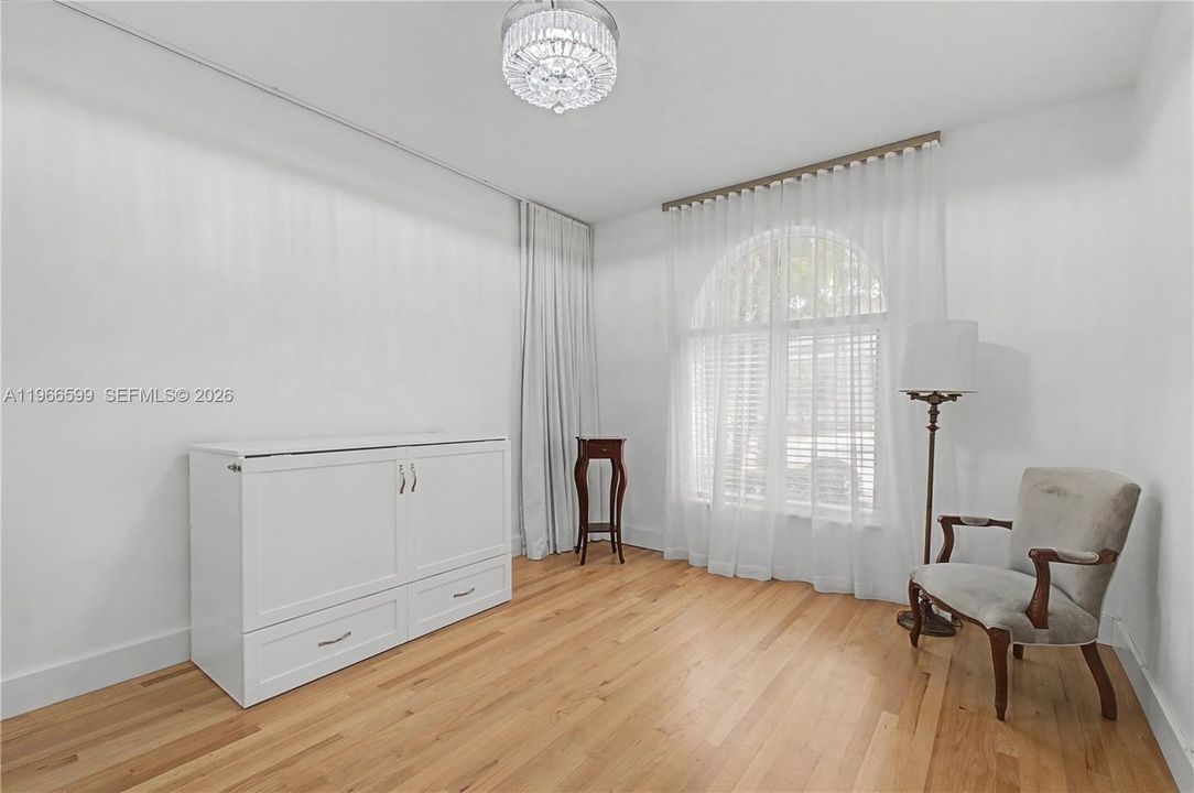 For Sale: $1,500,000 (5 beds, 4 baths, 3299 Square Feet)
