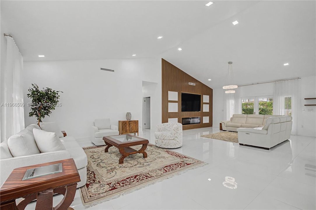For Sale: $1,500,000 (5 beds, 4 baths, 3299 Square Feet)