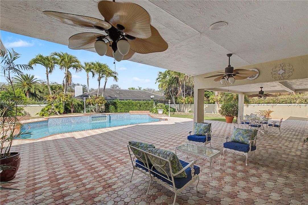 For Sale: $1,500,000 (5 beds, 4 baths, 3299 Square Feet)
