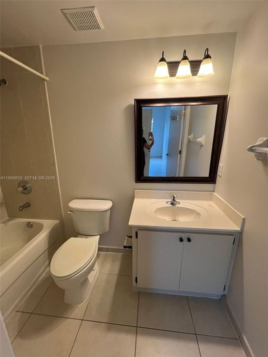 En Venta: $360,000 (2 camas, 2 baños, 870 Pies cuadrados)