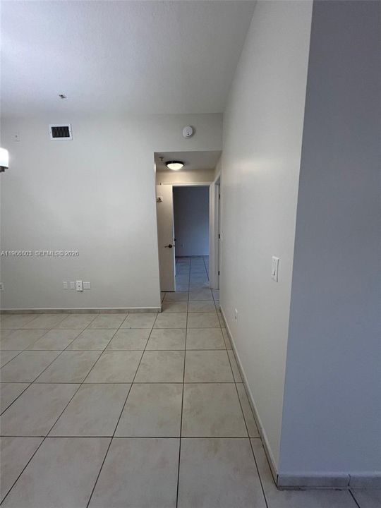 En Venta: $360,000 (2 camas, 2 baños, 870 Pies cuadrados)