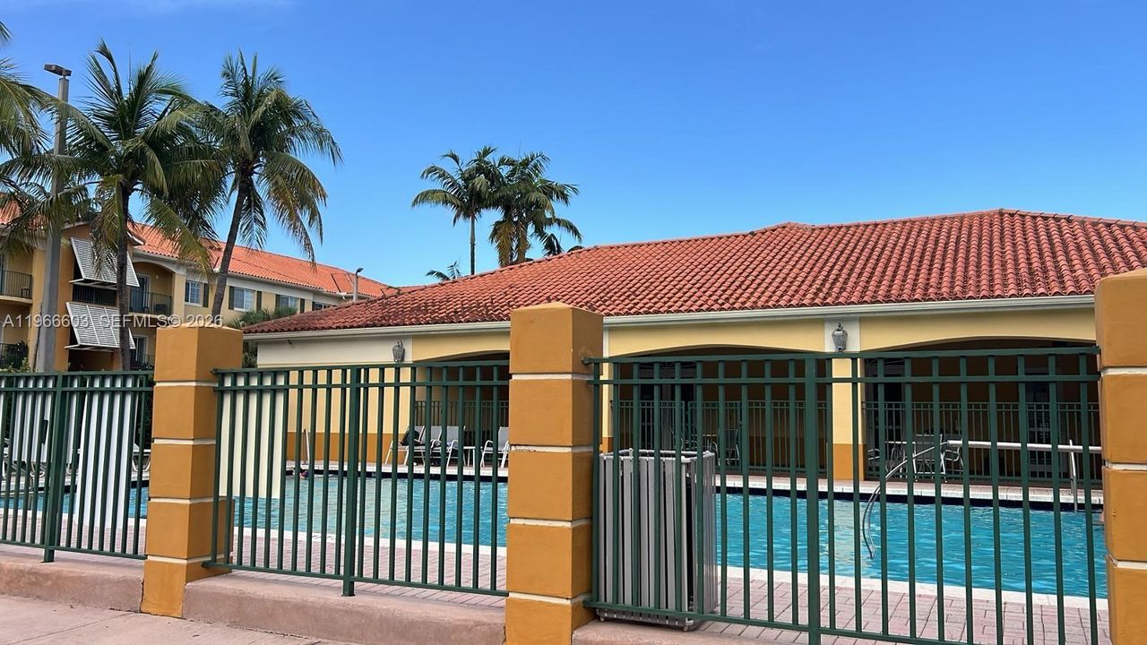 En Venta: $360,000 (2 camas, 2 baños, 870 Pies cuadrados)