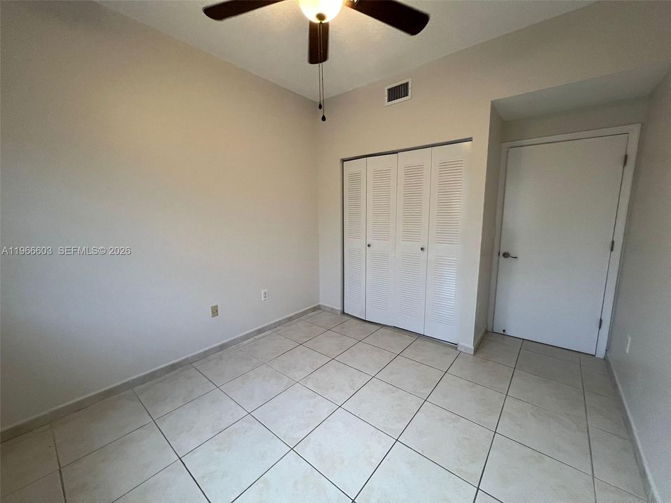 En Venta: $360,000 (2 camas, 2 baños, 870 Pies cuadrados)