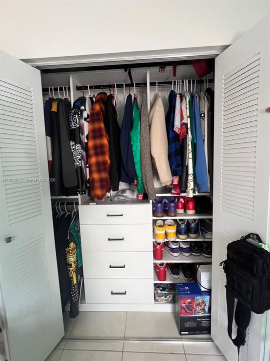 En Venta: $360,000 (2 camas, 2 baños, 870 Pies cuadrados)