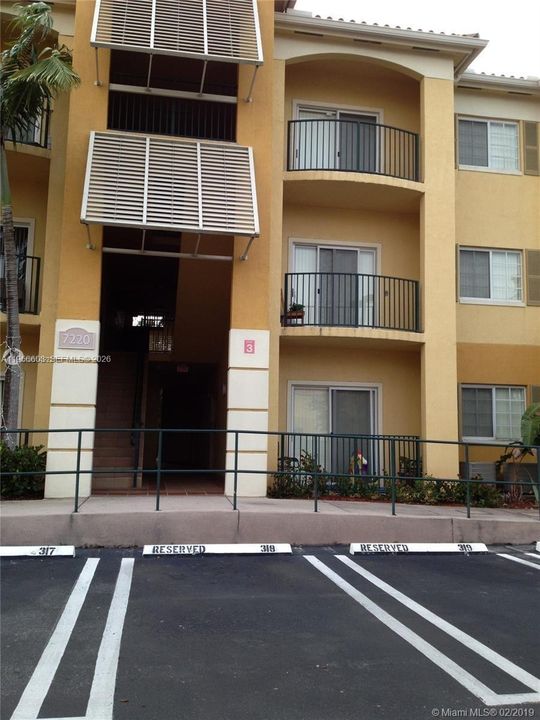 En Venta: $360,000 (2 camas, 2 baños, 870 Pies cuadrados)