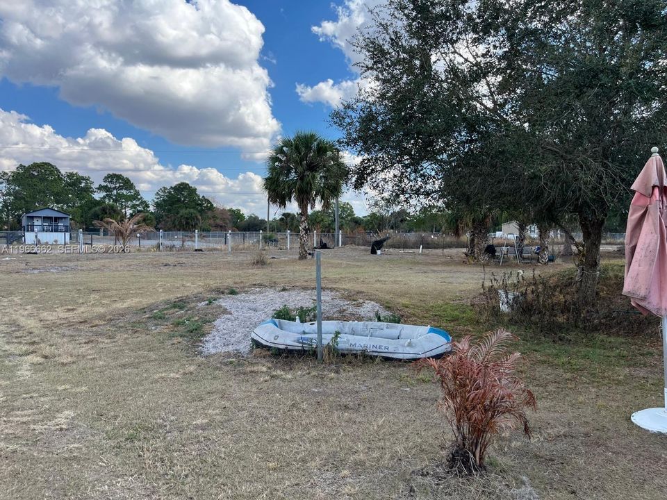 For Sale: $189,000 (2 beds, 1 baths, 640 Square Feet)