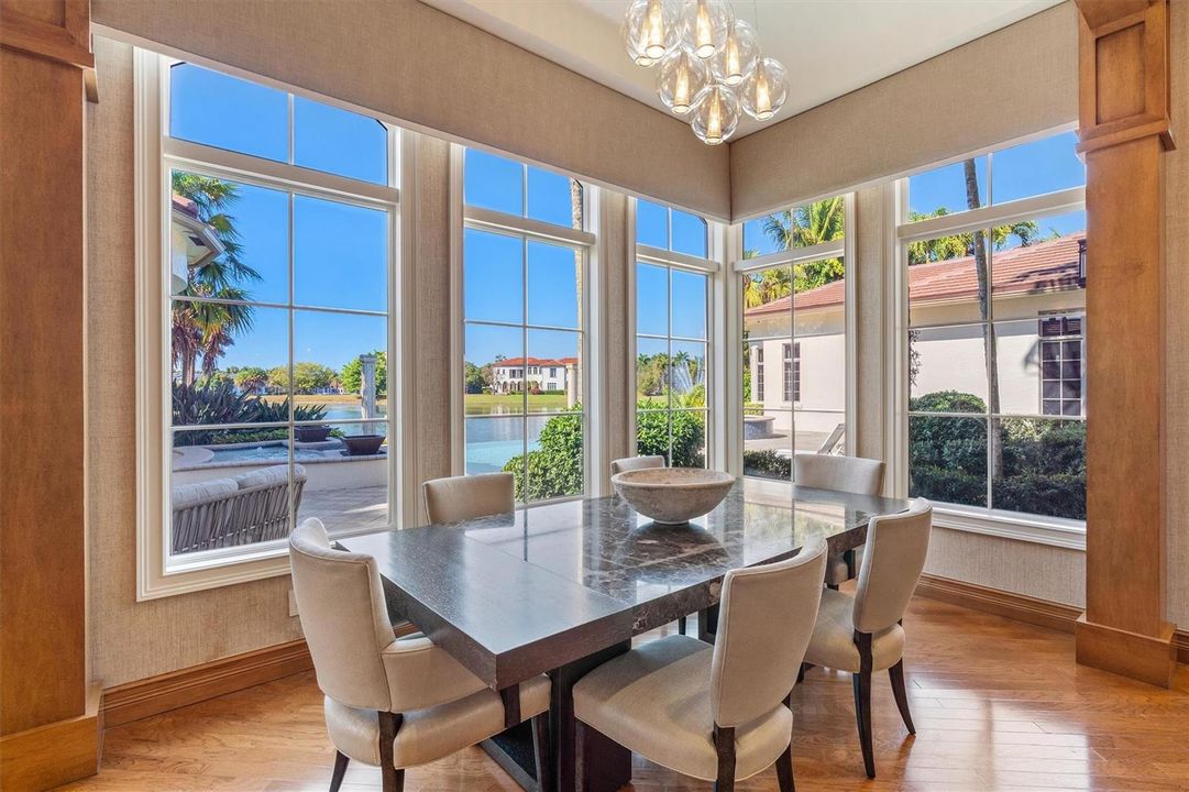 Breakfast Room for Casual Dining