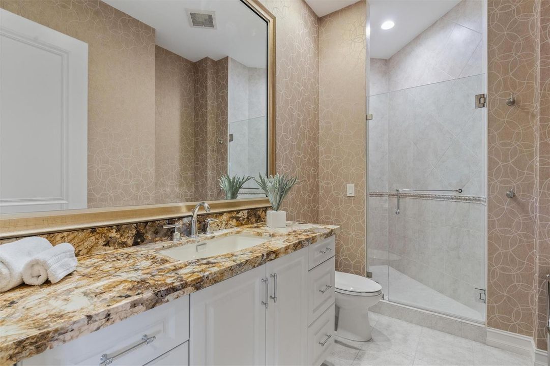 Bath 3 En-Suite