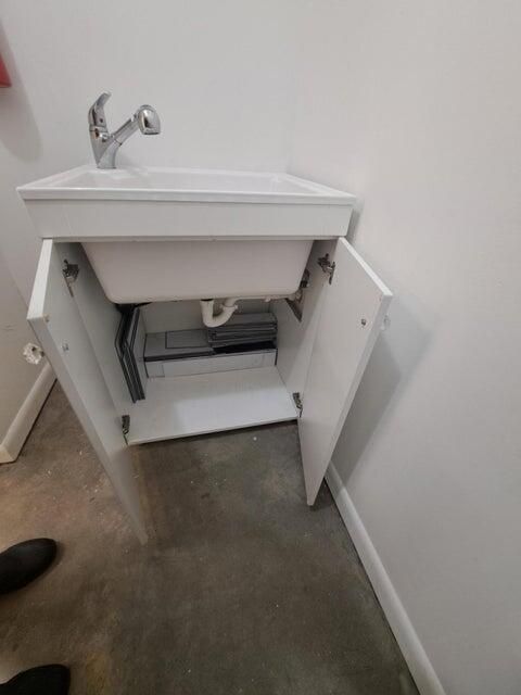 Unit 205 (4)