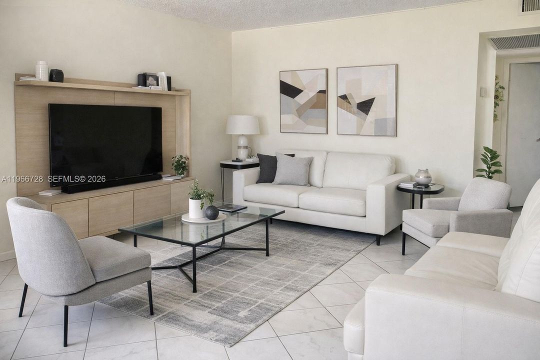 For Sale: $89,000 (2 beds, 1 baths, 840 Square Feet)