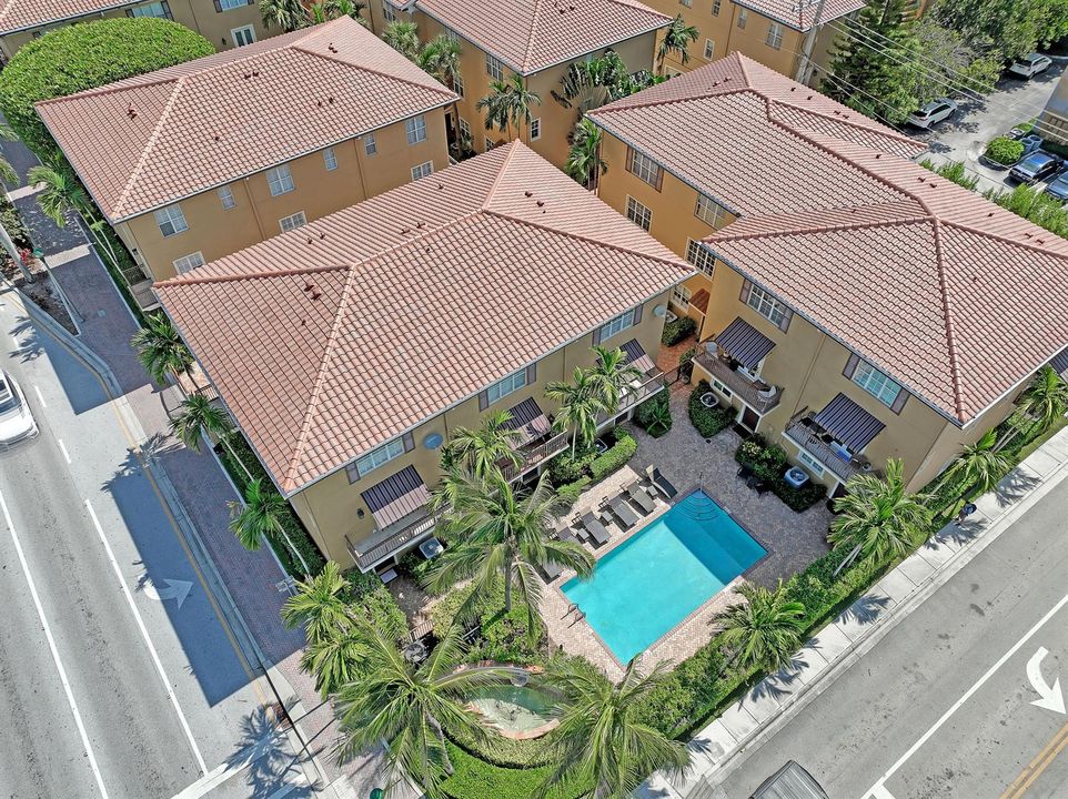 72 SE 6th Unit C (50) 2