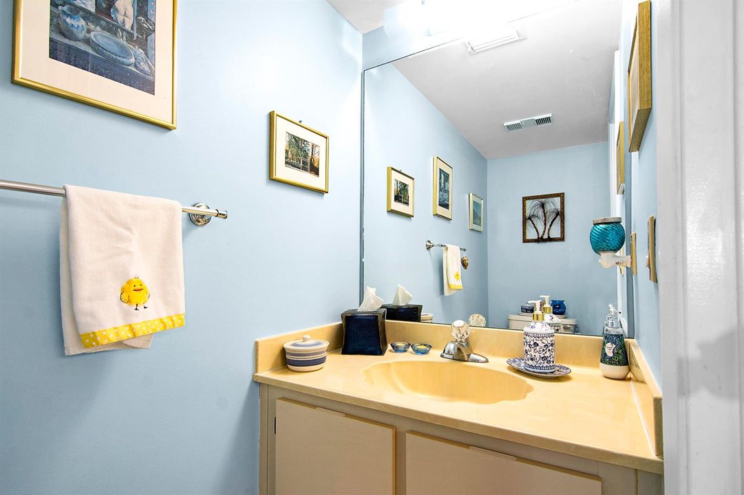 6189 Riverwalk_Unit 2_012