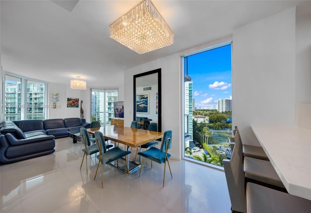 For Sale: $850,000 (3 beds, 2 baths, 1833 Square Feet)