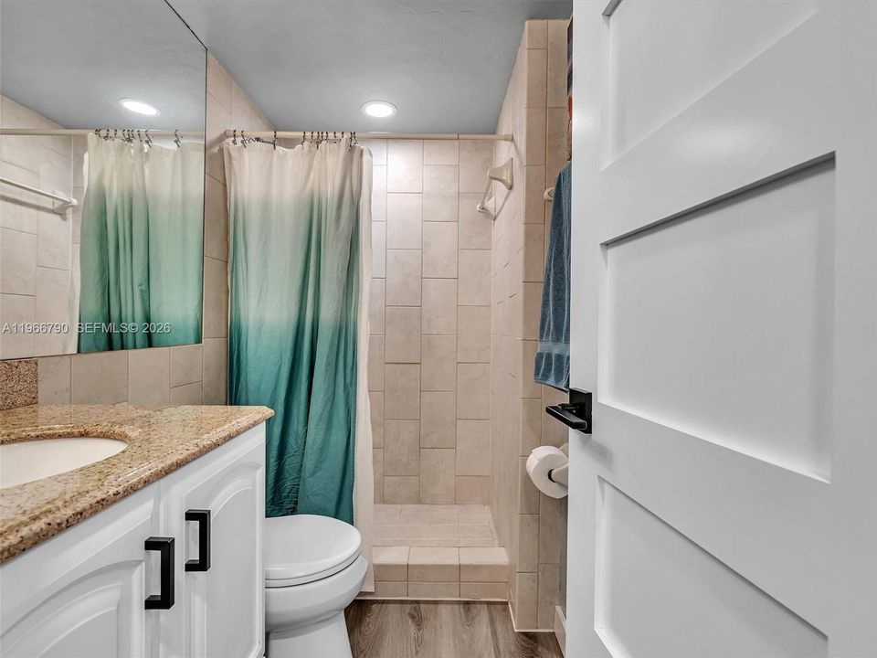En Venta: $210,000 (2 camas, 2 baños, 970 Pies cuadrados)