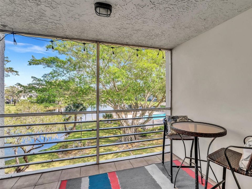 En Venta: $210,000 (2 camas, 2 baños, 970 Pies cuadrados)