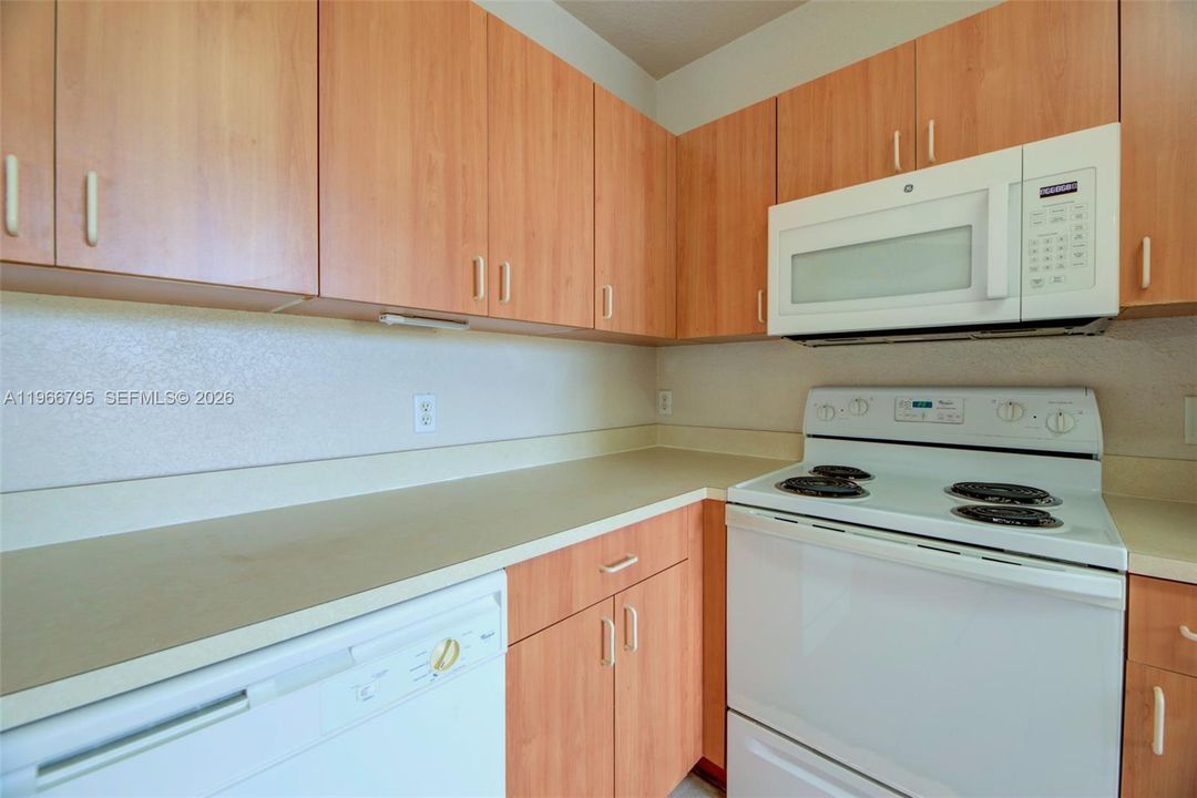 En Venta: $259,000 (3 camas, 2 baños, 1553 Pies cuadrados)
