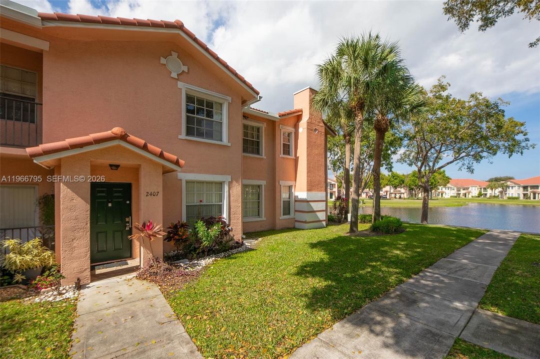 En Venta: $259,000 (3 camas, 2 baños, 1553 Pies cuadrados)