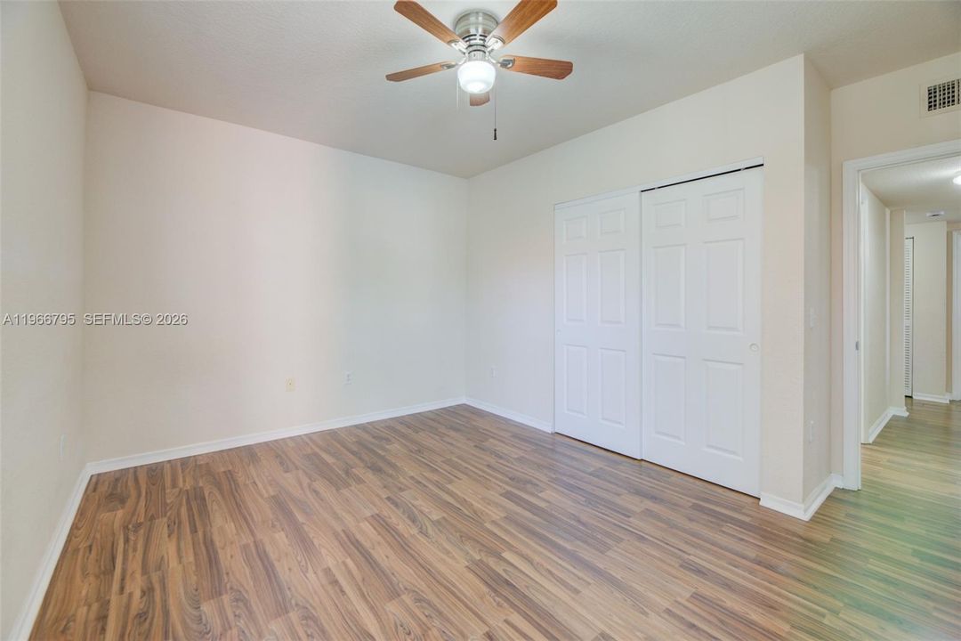 En Venta: $259,000 (3 camas, 2 baños, 1553 Pies cuadrados)
