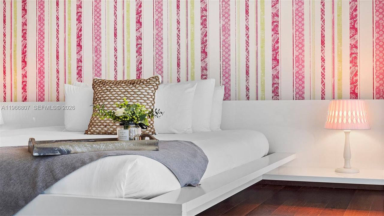 待售: $15,999,000 (3 贝兹, 3 浴室, 2521 平方英尺)