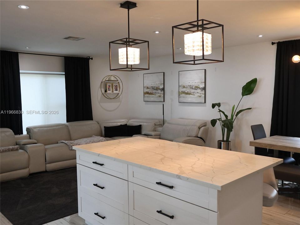 For Rent: $4,500 (3 beds, 2 baths, 1526 Square Feet)