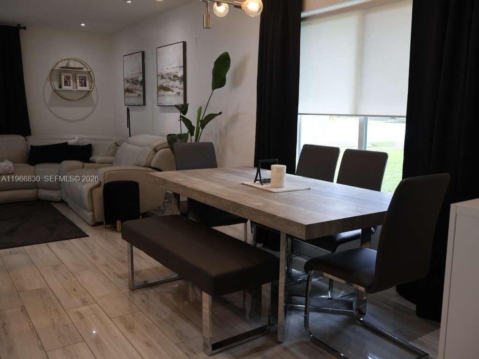 For Rent: $4,500 (3 beds, 2 baths, 1526 Square Feet)