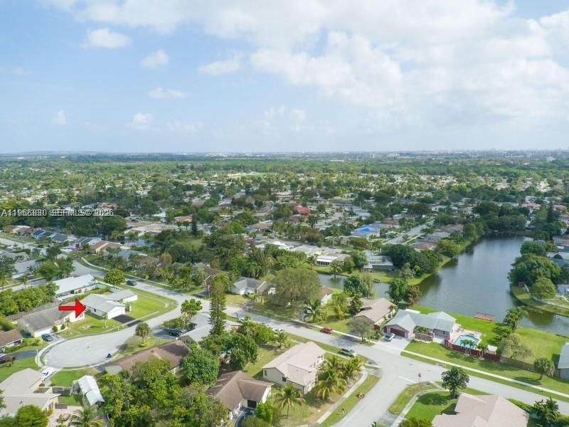For Rent: $4,500 (3 beds, 2 baths, 1526 Square Feet)