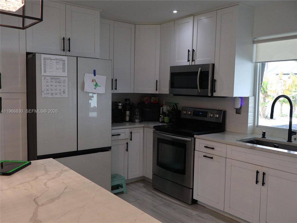 For Rent: $4,500 (3 beds, 2 baths, 1526 Square Feet)